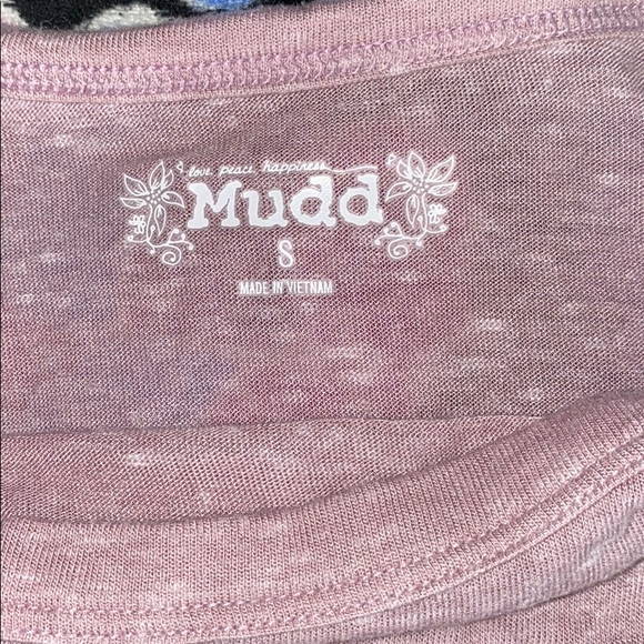 pink, thin short sleeve tshirt - Picture 2 of 2